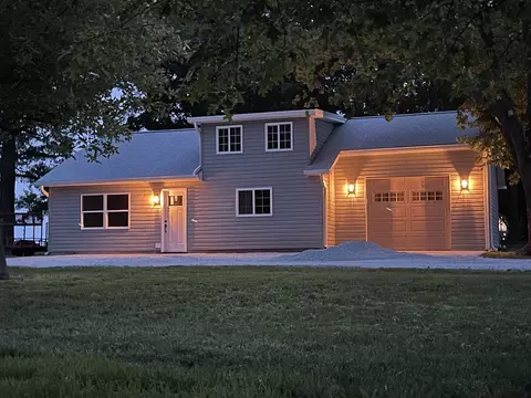 1242 N Main, Tipton, IN 46072