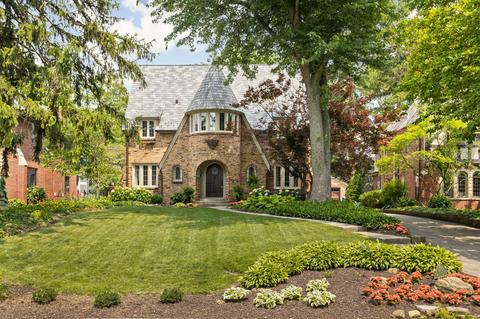 5775 Washington Blvd, Indianapolis, IN 46220