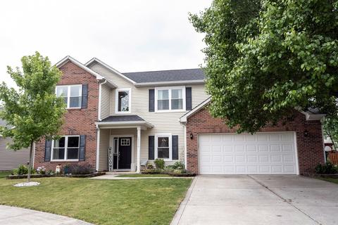 1011 Lichfield Ln, Westfield, IN 46074