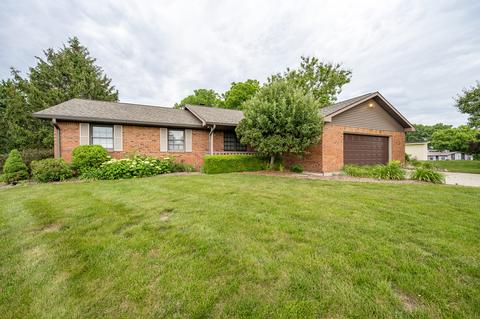 133 Hilltop Ln, Greencastle, IN 46135
