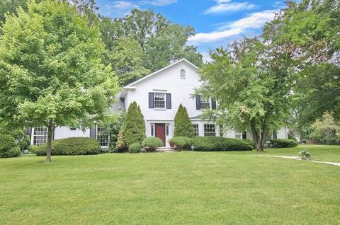 41 Twinshore Ct, Carmel, IN 46033