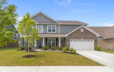 7417 Farlin Dr, Whitestown, IN 46075