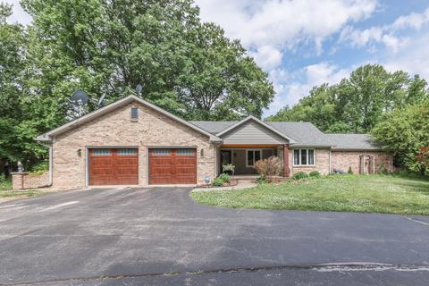 2950 W Lentz Tree Farm Rd, Monrovia, IN 46157