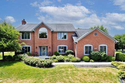 8866 Classic Cir, Indianapolis, IN 46217