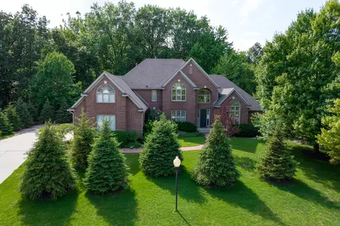 10640 Jewel Ln, Carmel, IN 46032