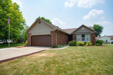 1184 Barcelona Dr, Greenwood, IN 46143
