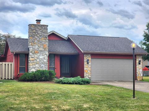 1301 Clover Ct, Terre Haute, IN 47802