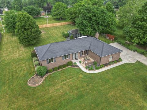 1434 S County Road 800 E, Avon, IN 46123