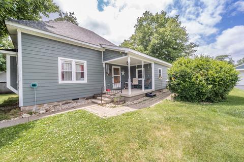 18 Leota St, Orestes, IN 46063
