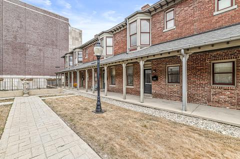 1480 N Illinois St #4, Indianapolis, IN 46202