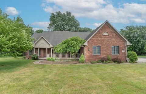 2879 N Dan Jones Rd, Plainfield, IN 46168
