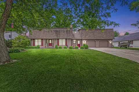 2101 Dena Dr, Anderson, IN 46017