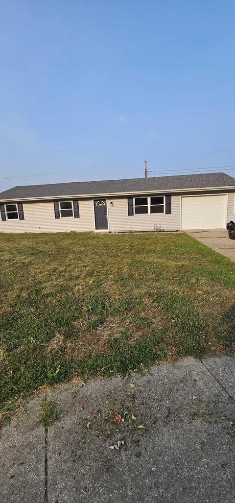 646 Berkshire Ct, Seymour, IN 47274
