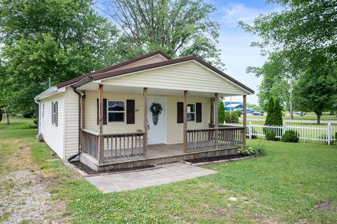 741 N 26th St, New Castle, IN 47362
