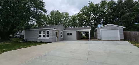 374 E Carey St, Knightstown, IN 46148