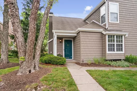7712 Harbour, Indianapolis, IN 46240