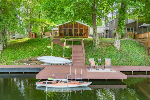524 W Lakeview Dr, Nineveh, IN 46164