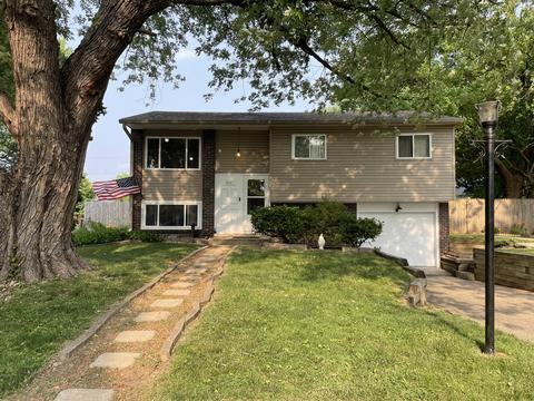 8041 Pickford Dr, Indianapolis, IN 46227