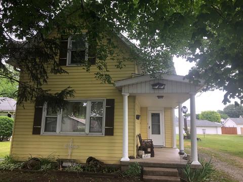 211 N 10th St, Elwood, IN 46036