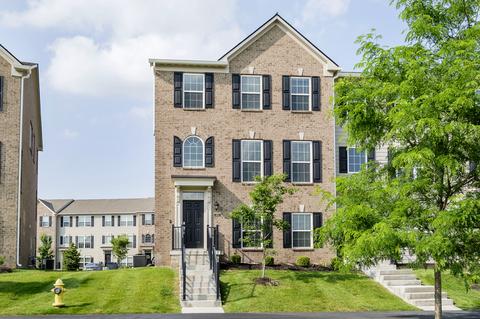 7253 Barker St, Carmel, IN 46033