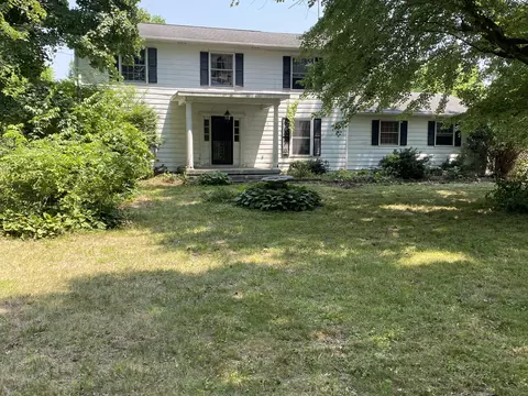 625 Centennial Rd, Martinsville, IN 46151