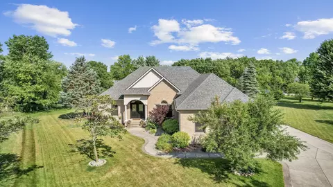 4021 Highland Park Dr, Greenwood, IN 46143