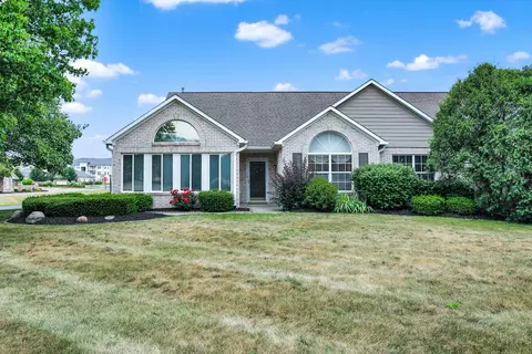 7305 Lake Lakota Dr, Indianapolis, IN 46217