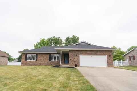 1034 E Tara Rd, Greensburg, IN 47240