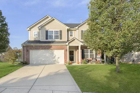13818 Boulder Canyon Dr, Fishers, IN 46038