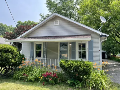 215 N Cossell Dr, Indianapolis, IN 46224