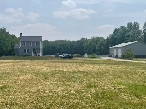5125 W 200 S, Columbus, IN 47201
