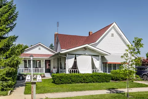 610 N East St, Greenfield, IN 46140