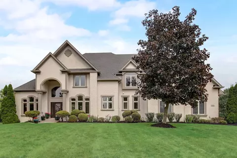 10737 Stratton Cir, Carmel, IN 46032