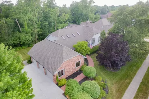 9037 Pinecreek Way, Indianapolis, IN 46256