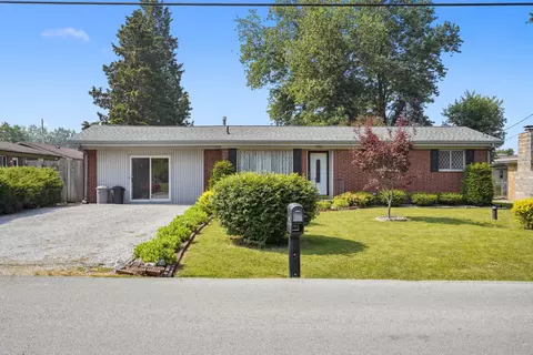 75 W County Line Rd, Mooresville, IN 46158