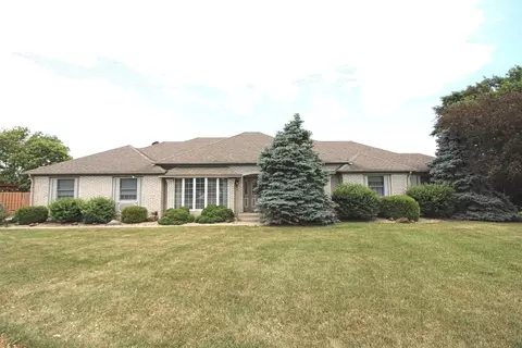 692 La Placita St, Greenwood, IN 46143