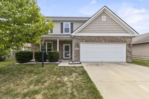 19506 Prairie Crossing Dr, Noblesville, IN 46062
