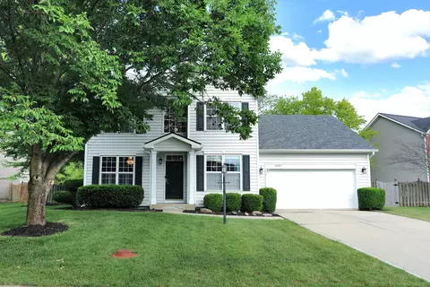 14057 Royalwood Dr, Fishers, IN 46037