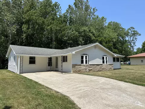 916 Mitchell St, Veedersburg, IN 47987