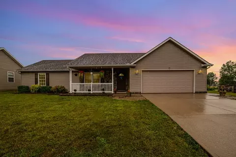 935 S Creek Dr W, Greensburg, IN 47240