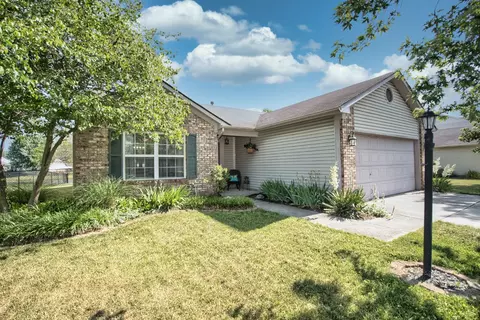 1730 Eastfork Dr, Brownsburg, IN 46112