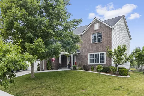 7244 Summer Oak Dr, Noblesville, IN 46062