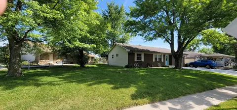 68 Grandview Dr, Shelbyville, IN 46176