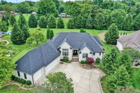4817 Krestridge Ct E, Bargersville, IN 46106