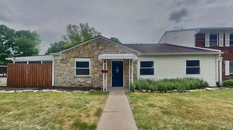 2925 Country Estates Dr, Indianapolis, IN 46227