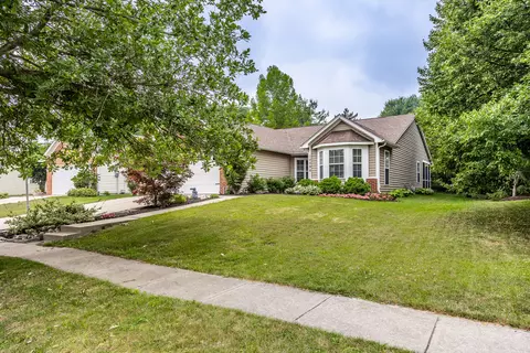 10296 Cheswick Ln, Fishers, IN 46037