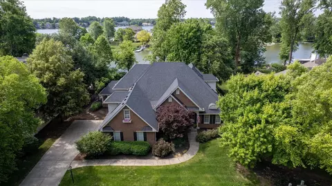 12253 Bridgewater Rd, Indianapolis, IN 46256
