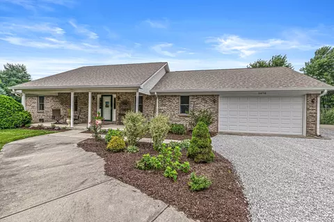 5878 Elizaville Rd, Lebanon, IN 46052