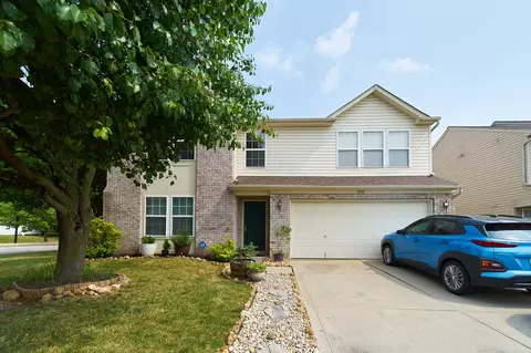 830 Daybreak Dr, Avon, IN 46123