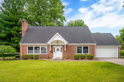 1401 Parkside Dr, Columbus, IN 47203
